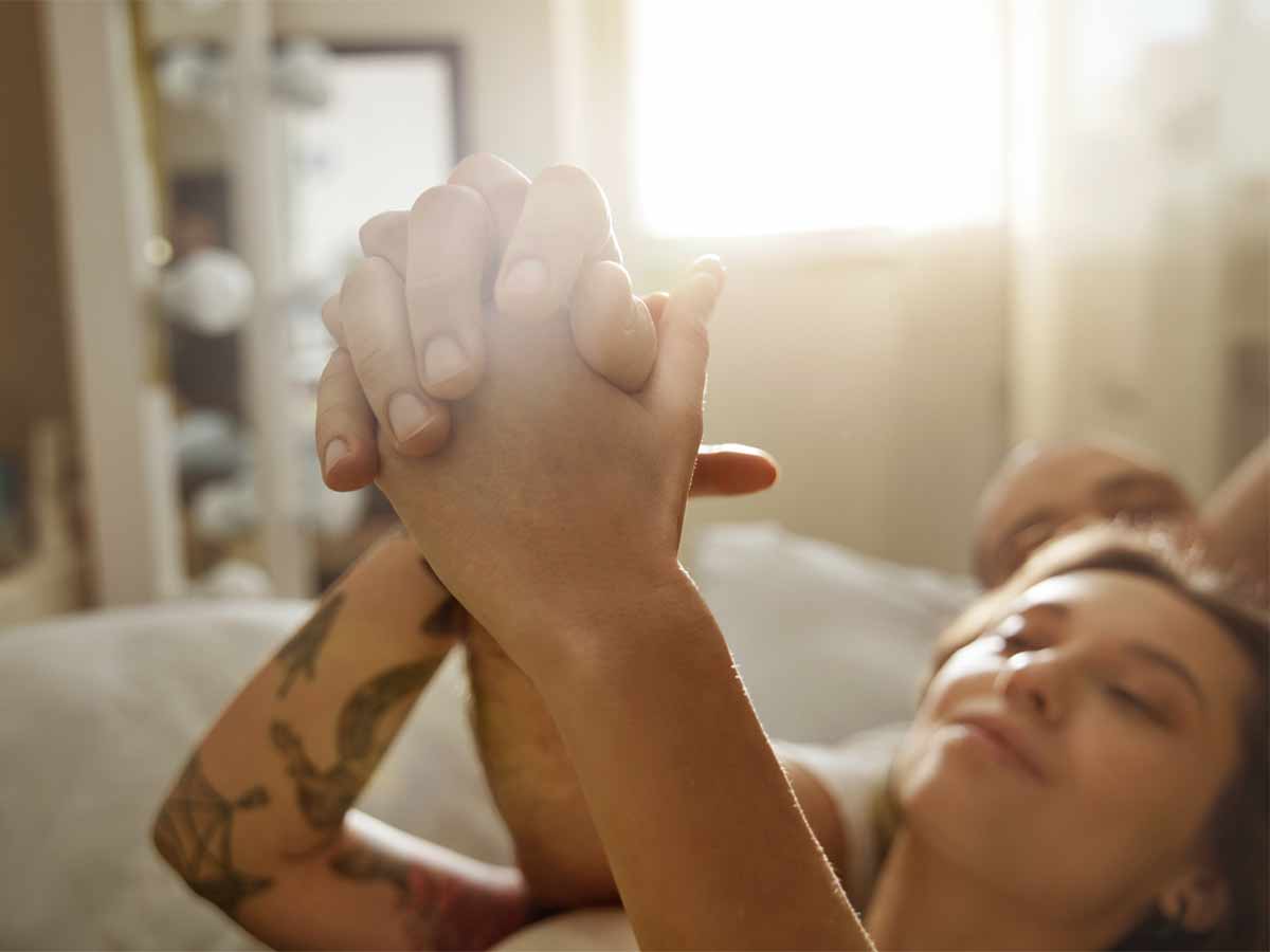 Illuminate Counselling North Vancouver, BC couple holding hands